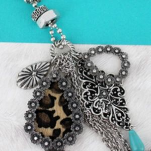 Sale! Leopard Teardrop Layered Necklace